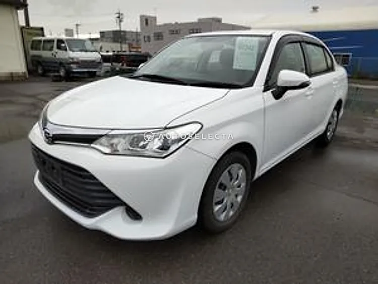 Toyota Corolla Axio 2017, photo 1 of 11