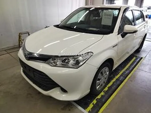 Toyota Corolla Axio 2015, auction grade 3.5