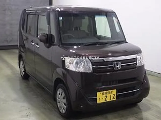 Honda N-BOX 2016, auction grade 3.5