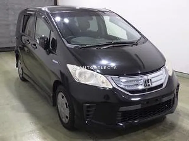 Honda Freed 2013, auction grade R