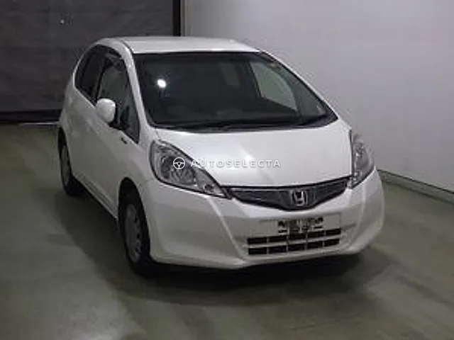 Honda Fit 2012, auction grade 3.5
