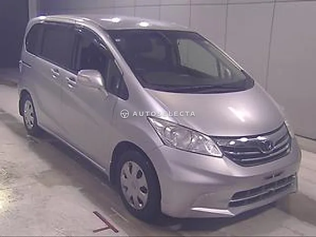 Honda Freed 2013, auction grade R