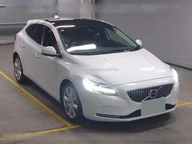 Volvo V40 2020, auction grade 4.5