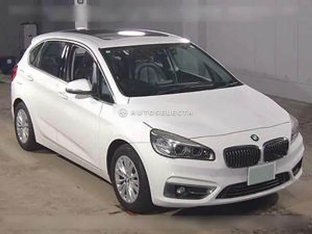 BMW 2 Series 2015, auction grade 4.5