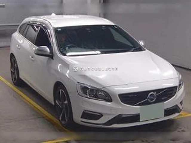 Volvo V60 2015, auction grade 4