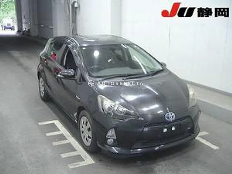 Toyota Aqua 2013, photo 1 of 1