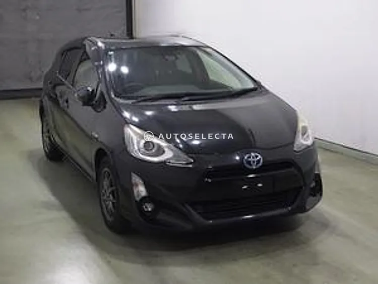Toyota Aqua 2016, photo 1 of 1