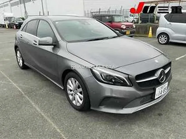 Mercedes-Benz A-Class 2016, auction grade 4.5