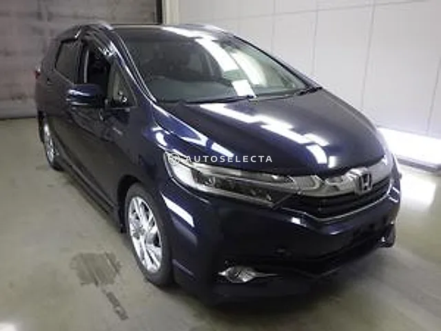 Honda Shuttle 2015, auction grade 3.5