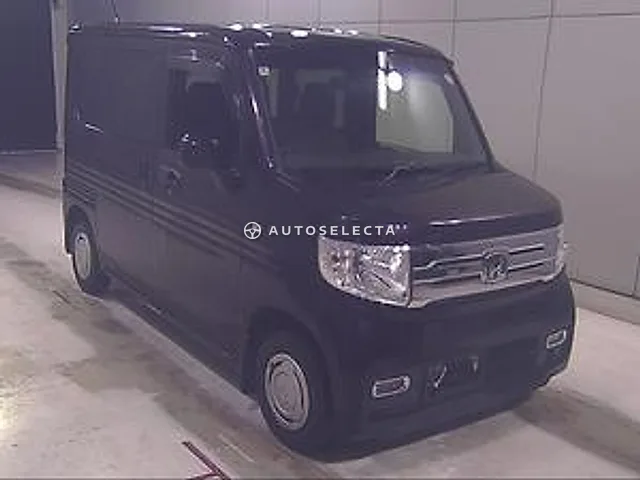 Honda N-VAN 2019, auction grade 3.5