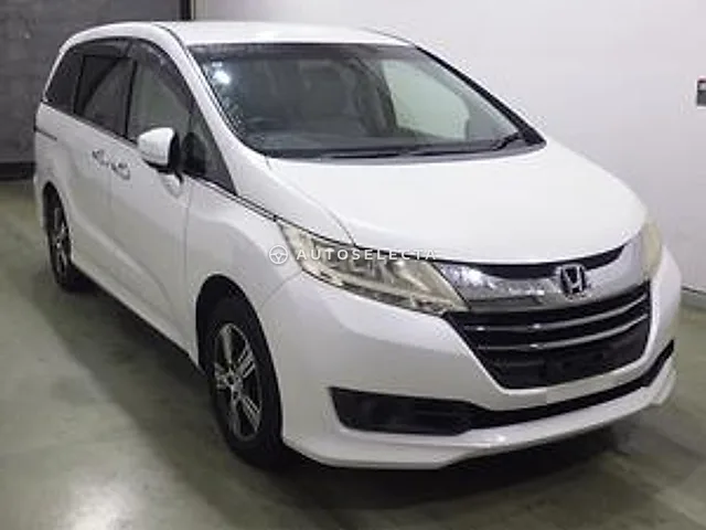 Honda Odyssey 2013, auction grade R