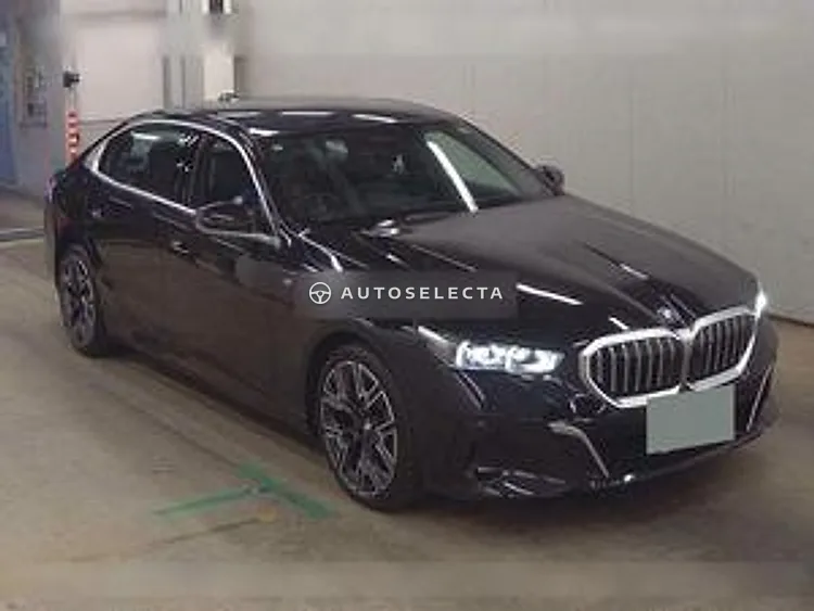 BMW 5 Series 2025, photo 1 of 1