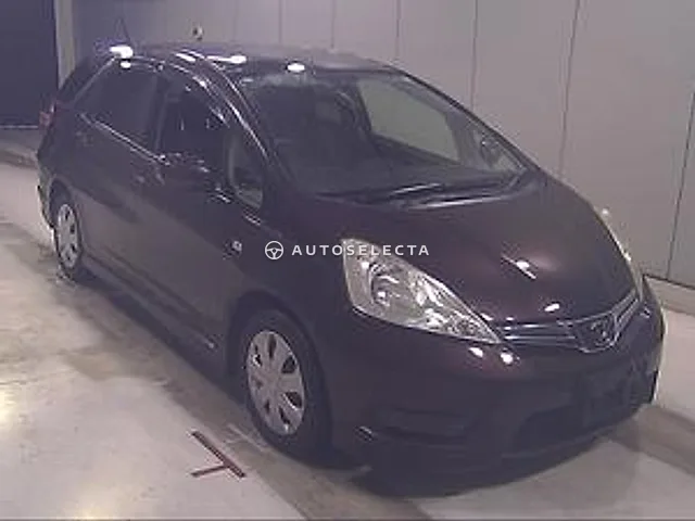 Honda Fit Shuttle 2012, auction grade 3