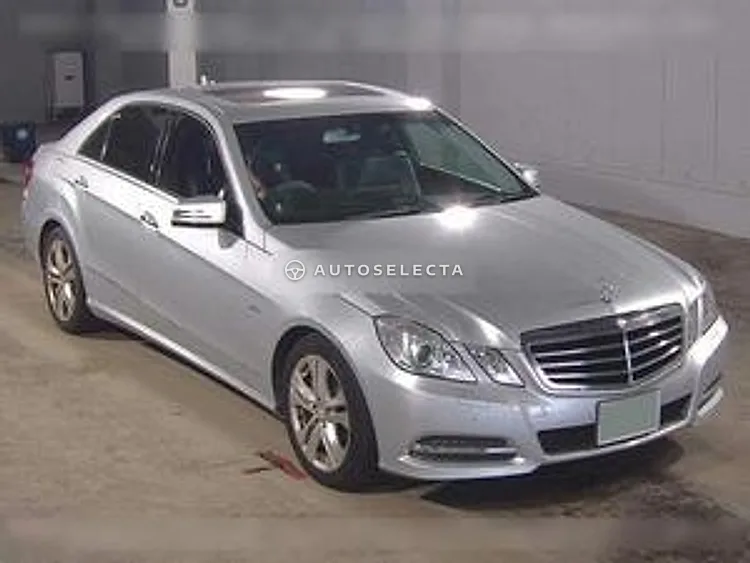 Mercedes-Benz E-Class 2011, photo 1 of 1