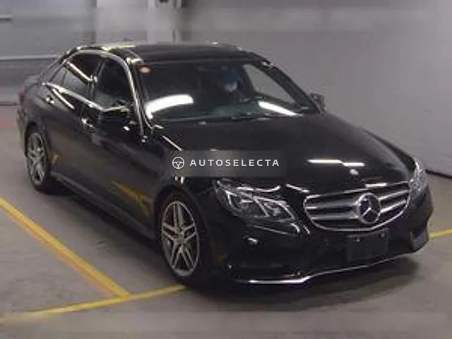 Mercedes-Benz E-Class 2013, auction grade 4