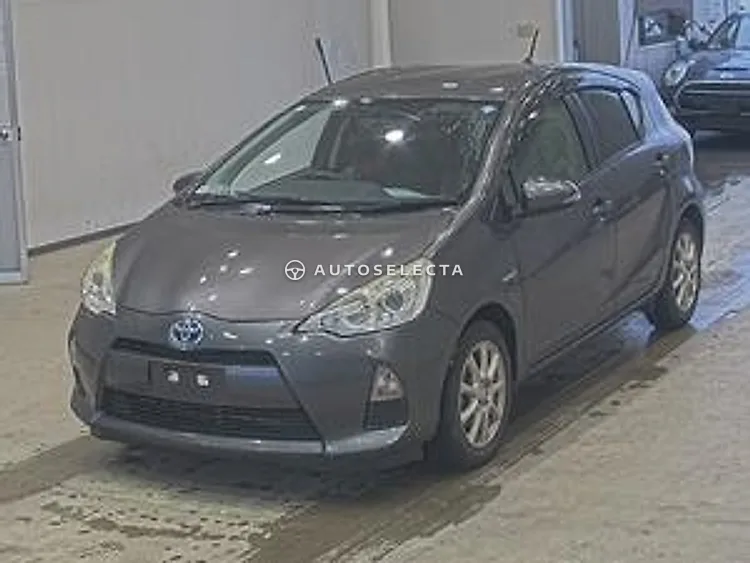 Toyota Aqua 2014, photo 1 of 1