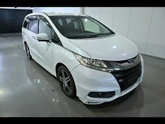 Honda Odyssey 2015, auction grade 3.5