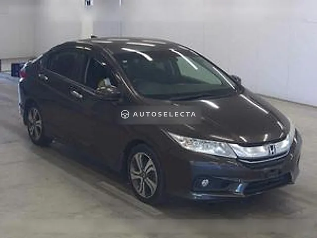 Honda Grace 2015, auction grade 3.5