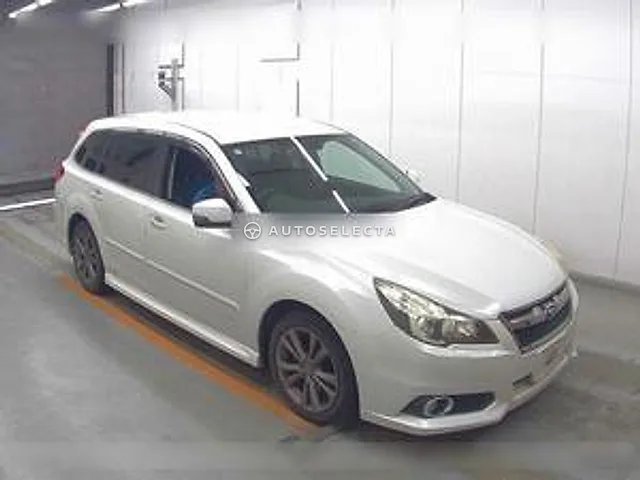 Subaru Legacy Touring Wagon 2013, auction grade 3.5