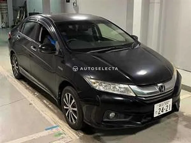 Honda Grace 2015, auction grade R