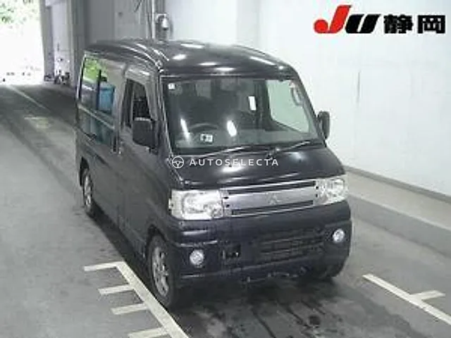 Mitsubishi Town Box 2010, auction grade 3