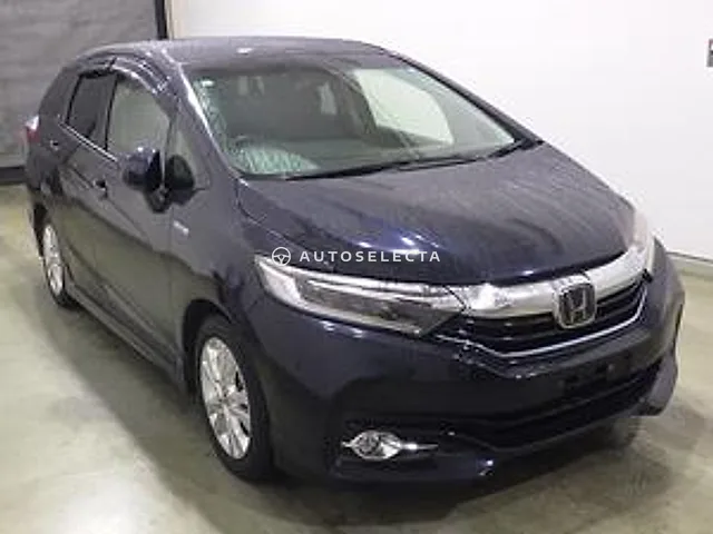 Honda Shuttle 2018, auction grade 3.5
