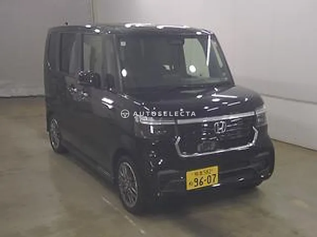 Honda N-BOX 2025, auction grade 4.5