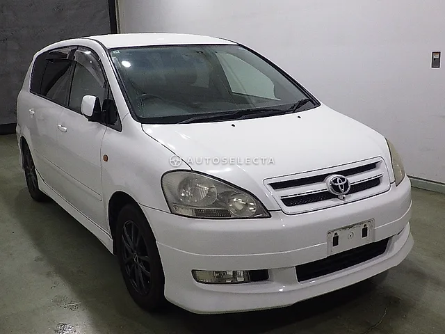 Toyota Ipsum 2003, auction grade R
