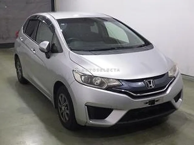 Honda Fit 2013, auction grade R