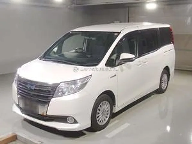 Toyota Noah 2015, auction grade RA