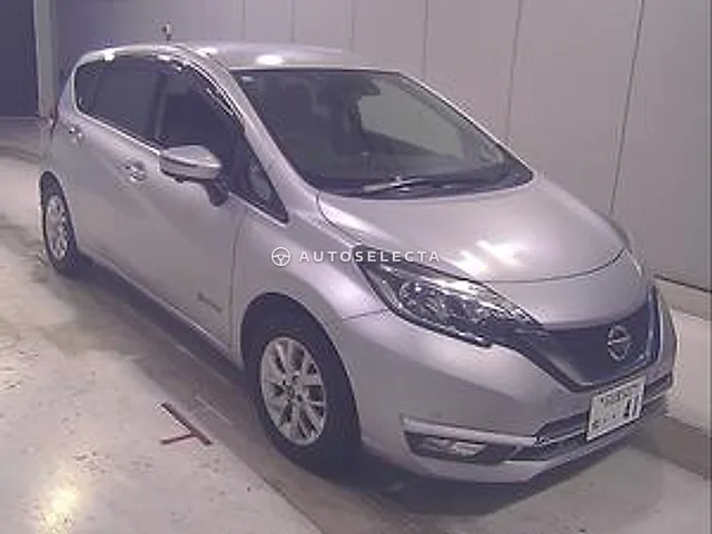Nissan Note 2019, auction grade 3.5