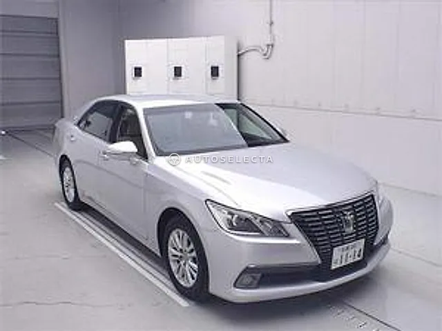Toyota Crown 2013, auction grade 3