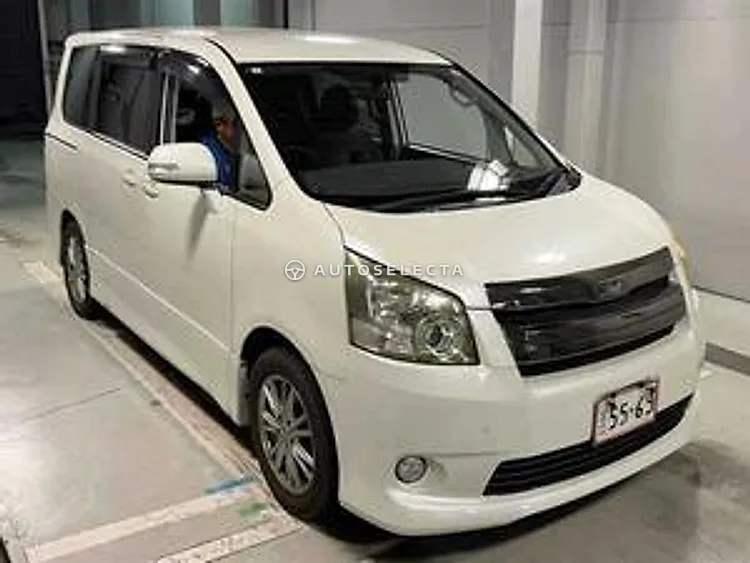 Toyota Noah 2007, photo 1 of 1