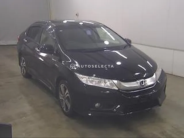 Honda Grace 2015, auction grade 3.5