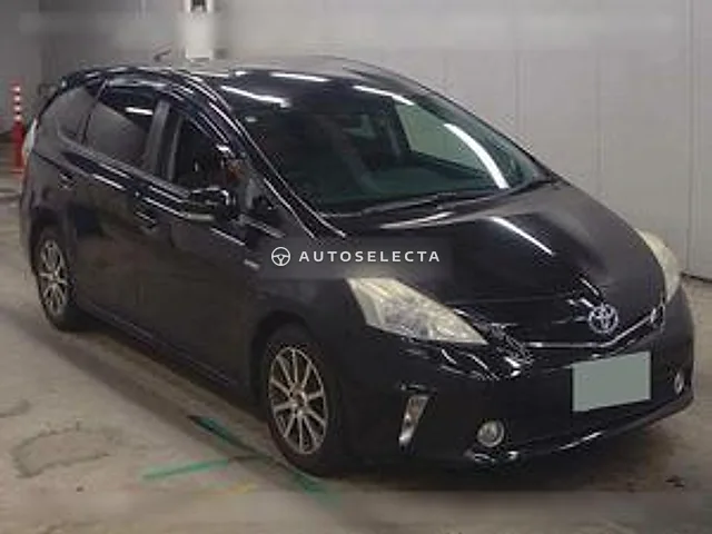 Toyota Prius Alpha 2011, auction grade 3.5