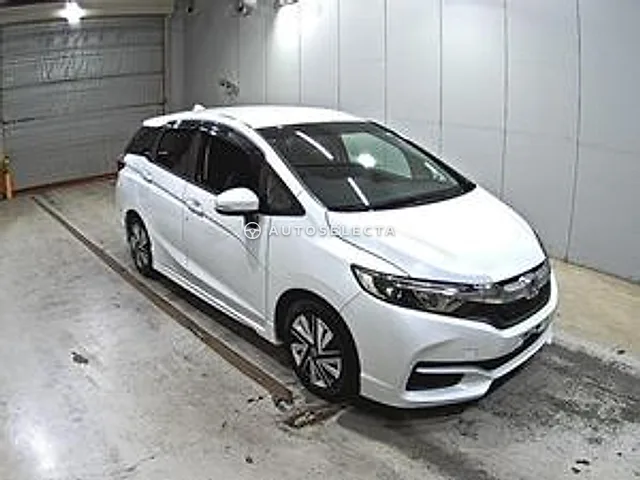 Honda Shuttle 2015, auction grade 4