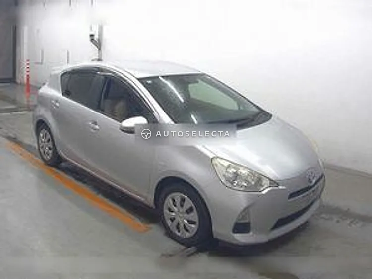 Toyota Aqua 2014, photo 1 of 1