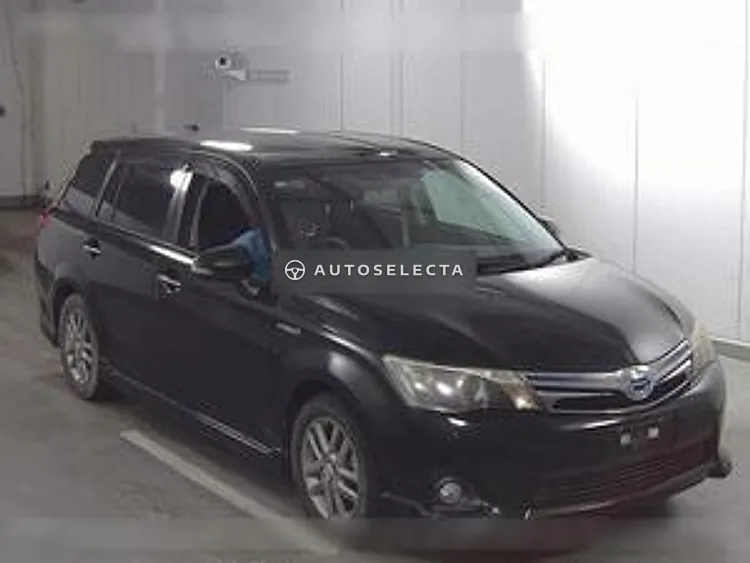 Toyota Corolla Fielder 2013, photo 1 of 1