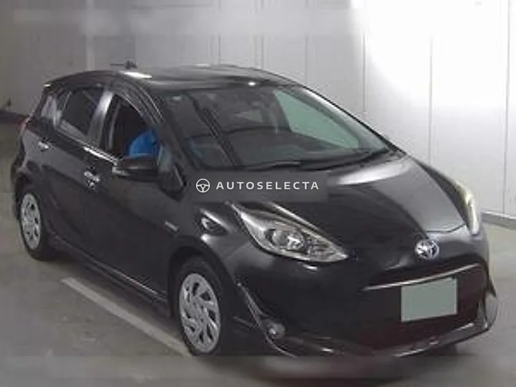 Toyota Aqua 2018, photo 1 of 6