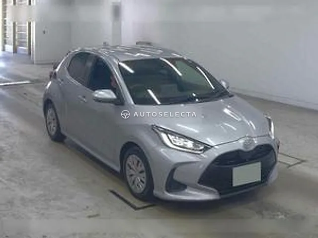 Toyota Yaris 2023, auction grade 3.5