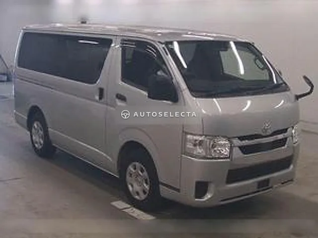 Toyota Hiace Van 2022, auction grade 3.5