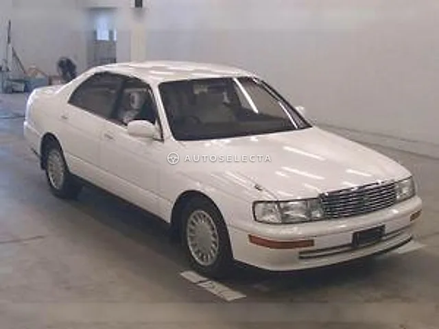 Toyota Crown 1992, auction grade 4