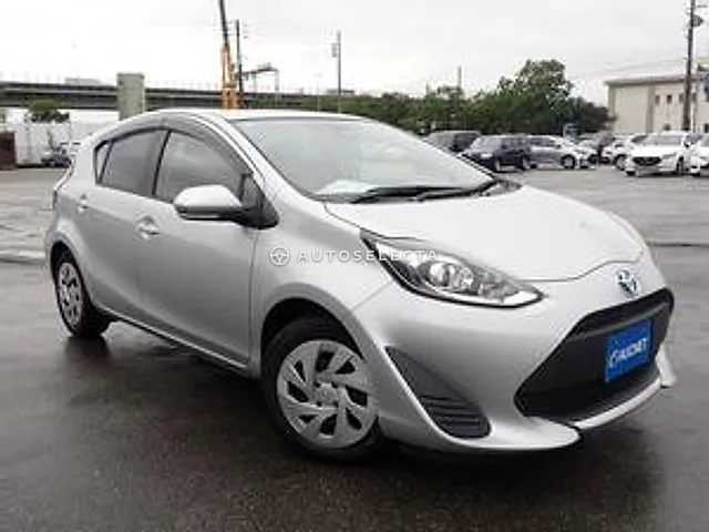 Toyota Aqua 2020, auction grade 3.5