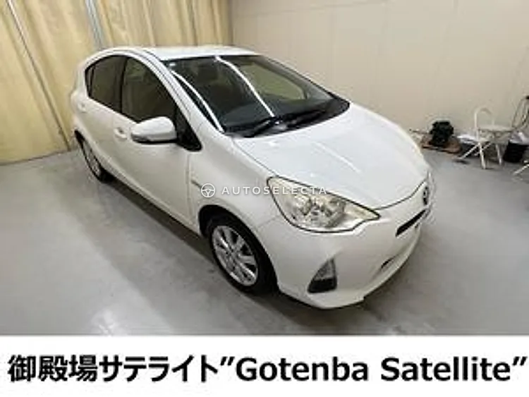 Toyota Aqua 2014, photo 1 of 1