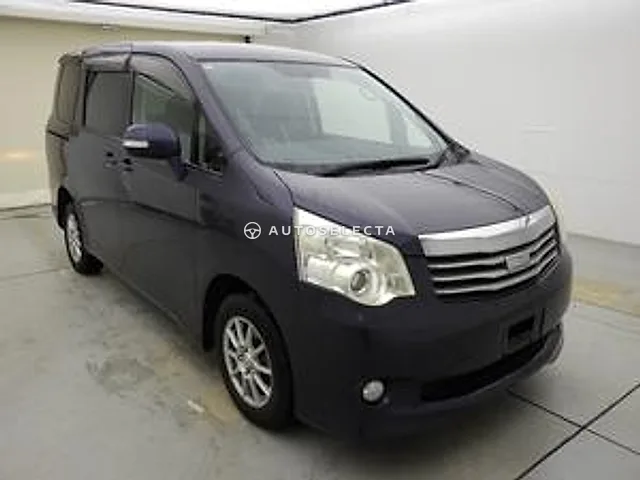 Toyota Noah 2012, auction grade 3