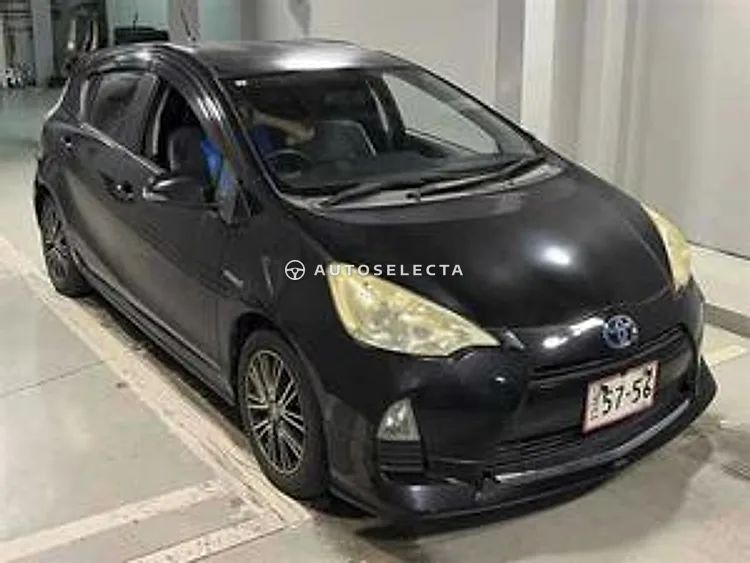 Toyota Aqua 2013, photo 1 of 1