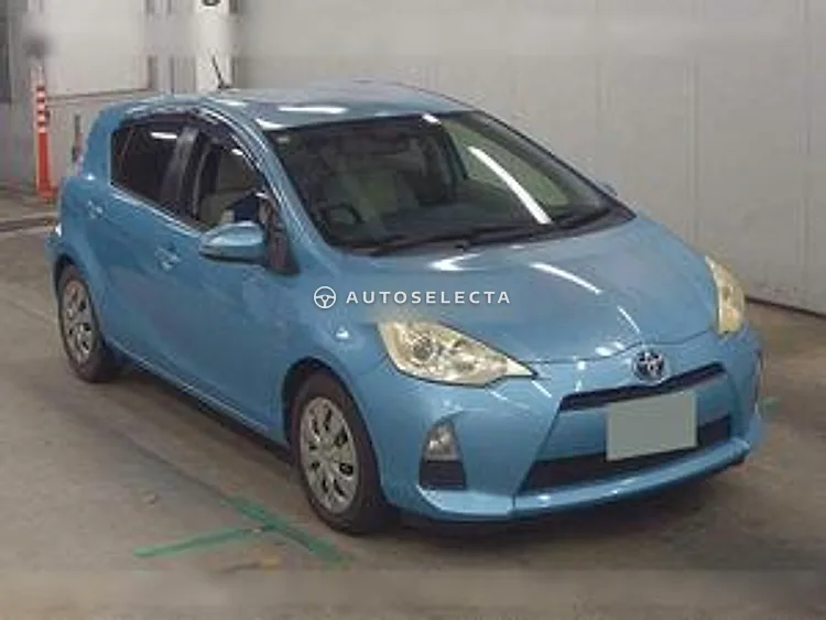 Toyota Aqua 2012, photo 1 of 1