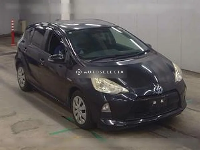 Toyota Aqua 2014, auction grade 3