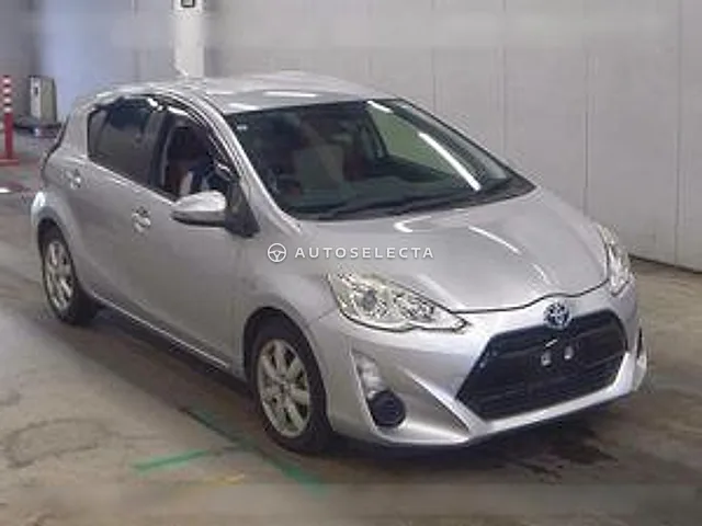 Toyota Aqua 2015, auction grade 4