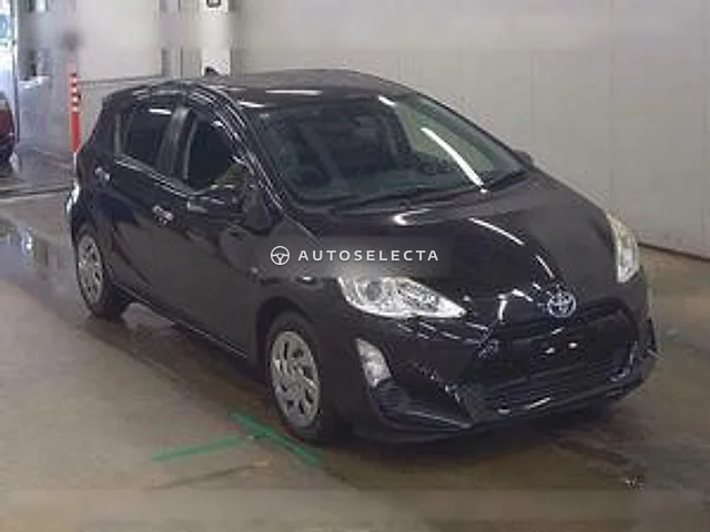 Toyota Aqua 2016, auction grade 3.5